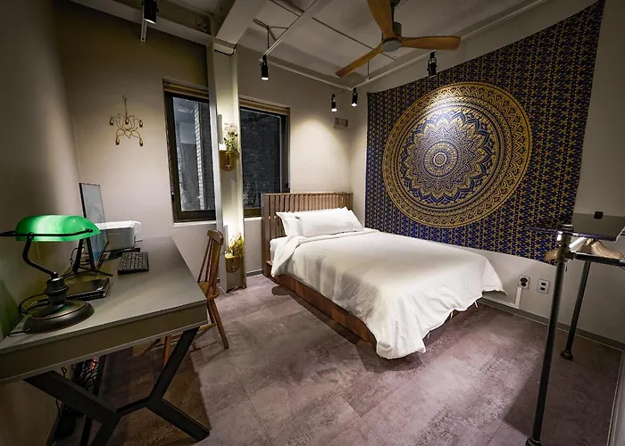 L9 Tailored Service Near Hongik Univ Station Seoul