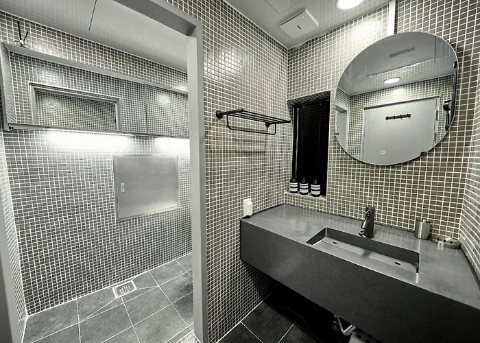L9 Tailored Service Near Hongik Univ Station * Seoul