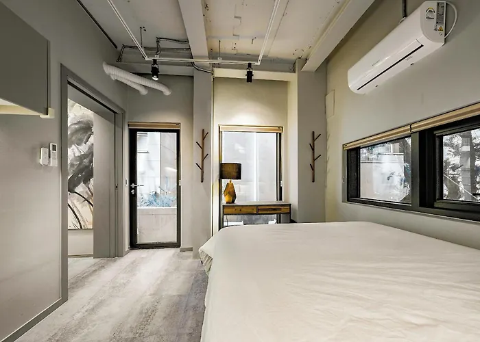 L9 Tailored Service Near Hongik Univ Station * Seoul