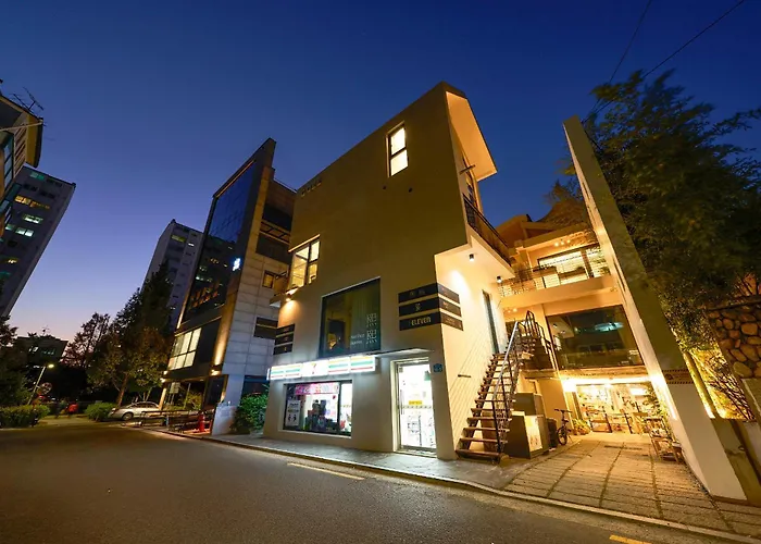 L9 Tailored Service Near Hongik Univ Station
